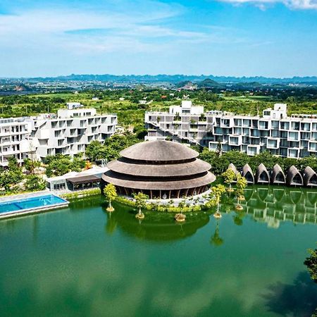 Wyndham Grand Vedana Ninh Binh Resort エクステリア 写真