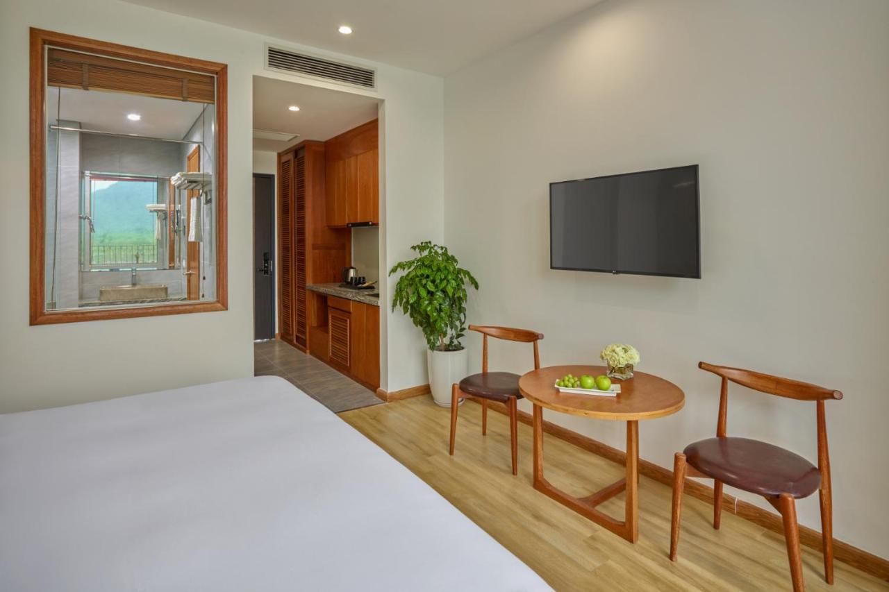 Wyndham Grand Vedana Ninh Binh Resort エクステリア 写真