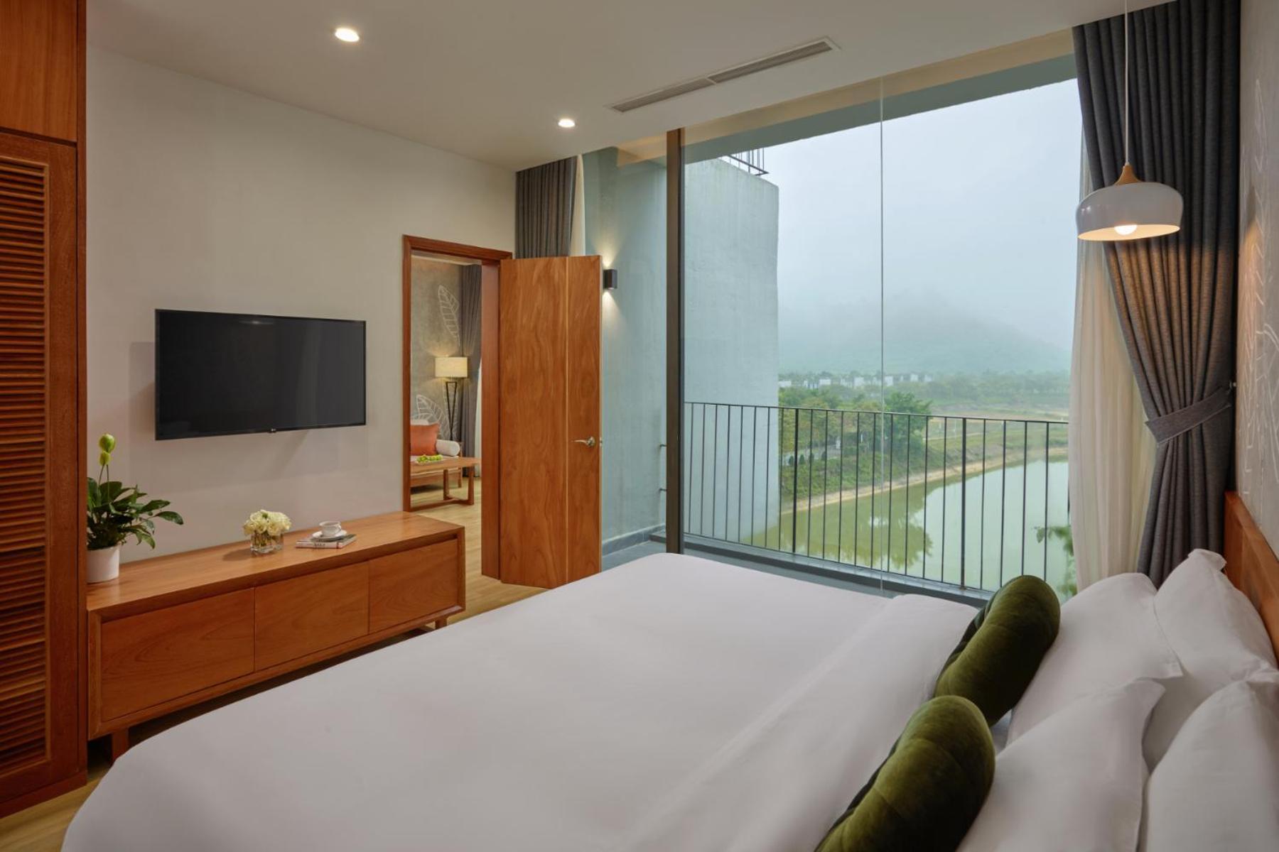 Wyndham Grand Vedana Ninh Binh Resort エクステリア 写真
