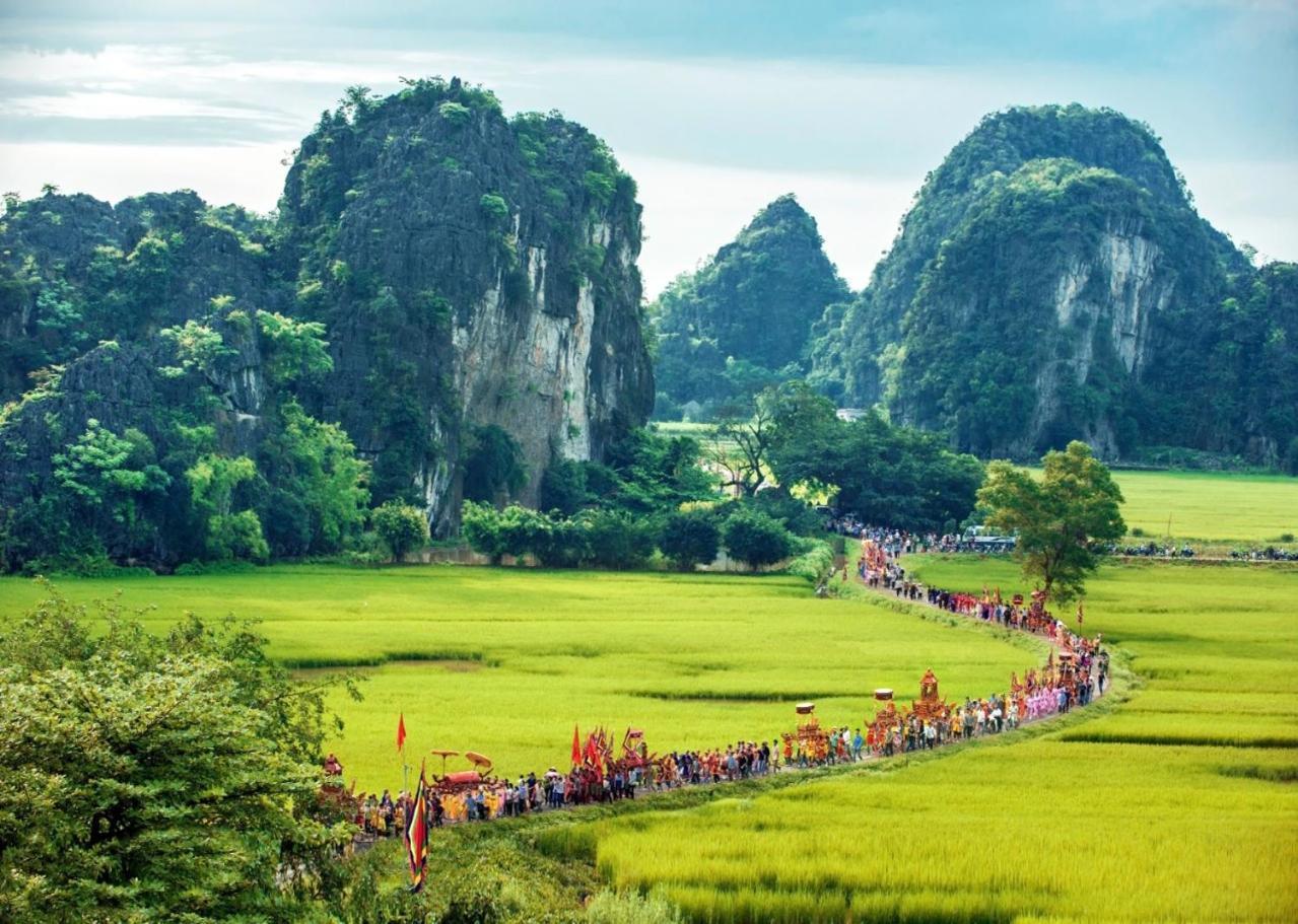 Wyndham Grand Vedana Ninh Binh Resort エクステリア 写真